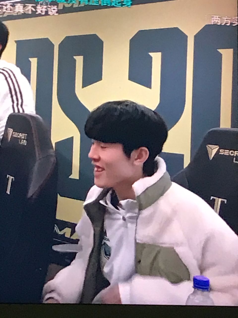 一点上尤为 一点上尤为